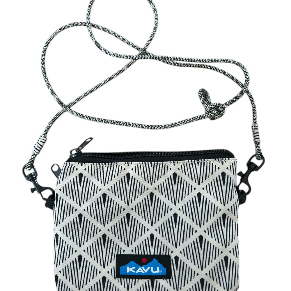 KAVU Black and White Geometric Crossbody Bag crossbody bag great pre owned cond